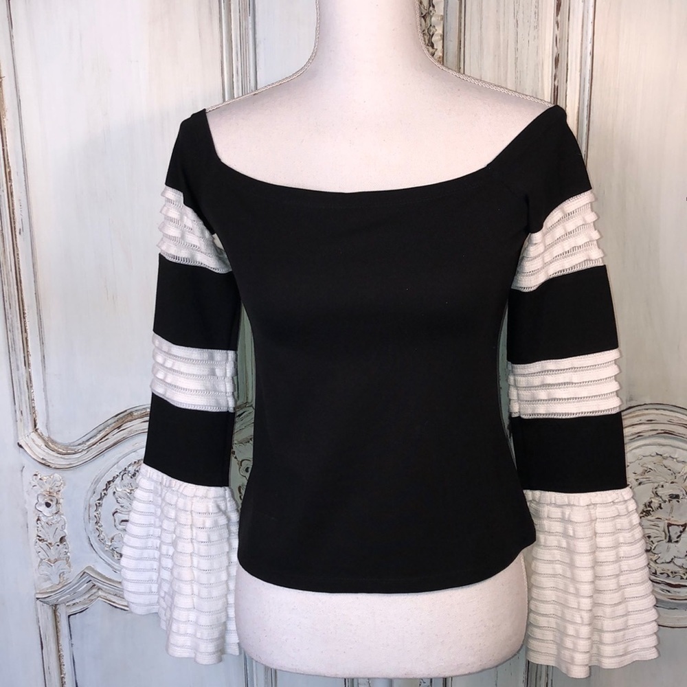 ALEXIS Unique Sleeve with Flirty Flair Ruffle In White And Black Size S